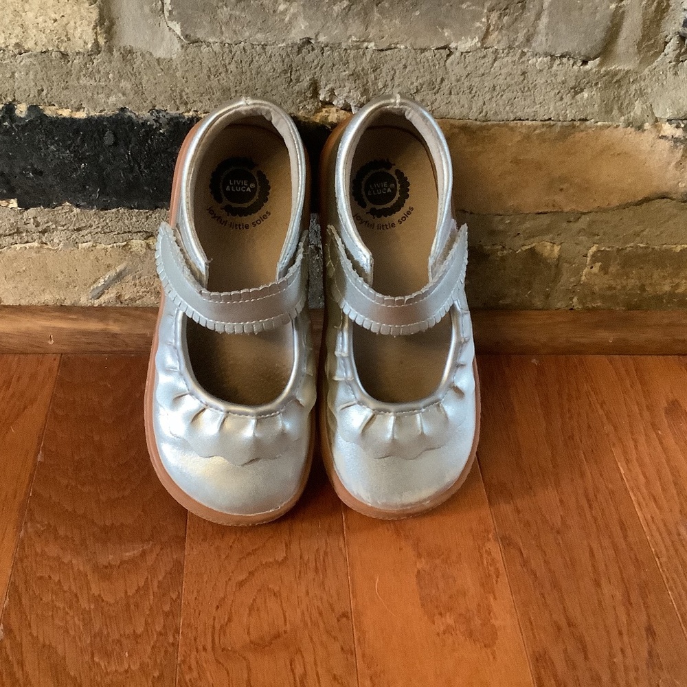 Girls Livie & Luca silver Mary Janes, dress shoes, size 12